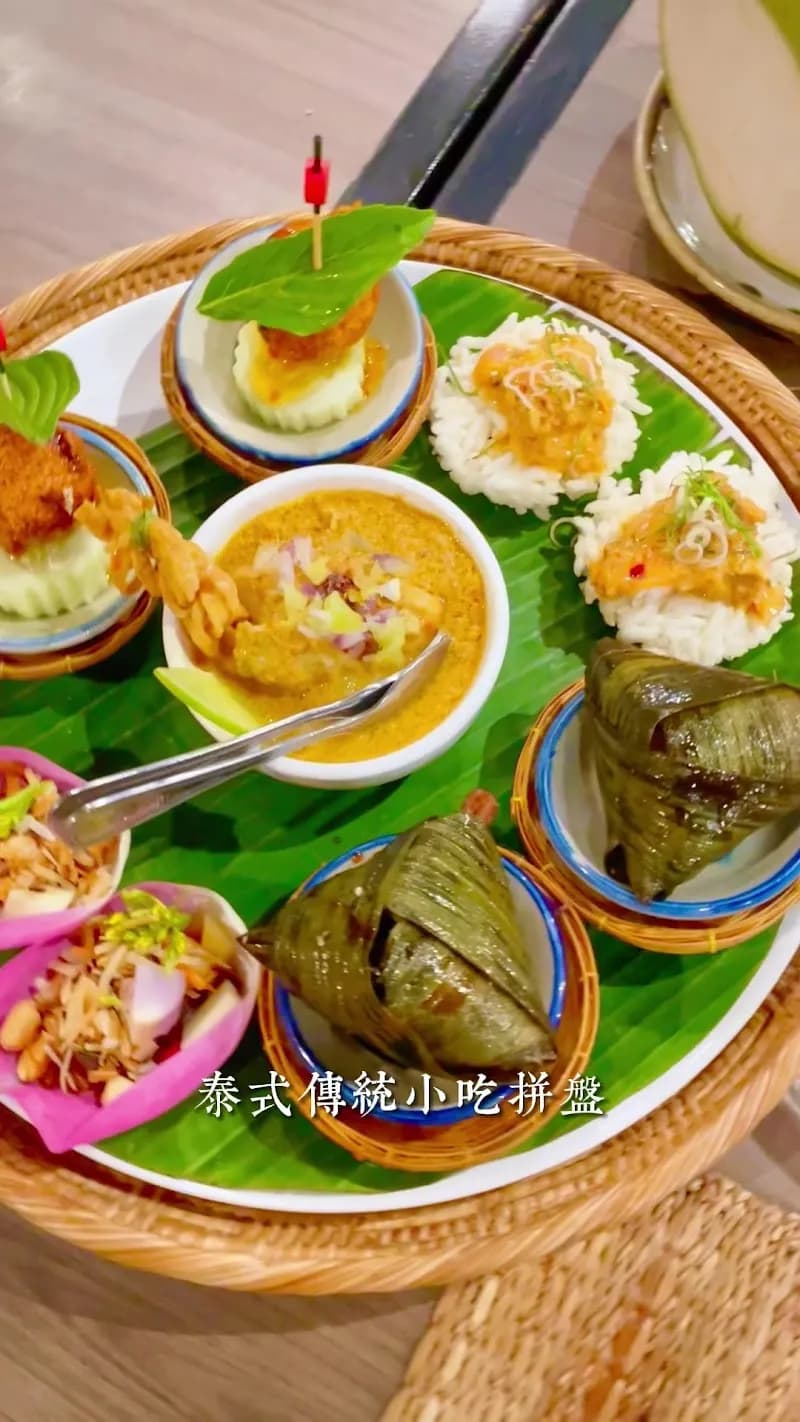 View of Local Thai Cuisine Family Restaurants (Various) in Khlong Toei, BKK