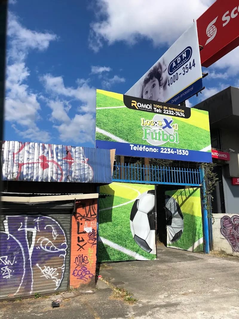View of Locos por el Futbol in Curridabat, SJ