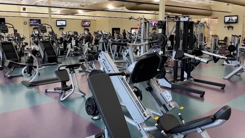 Longview Recreation Center swimming pool in Spring Hill, TN