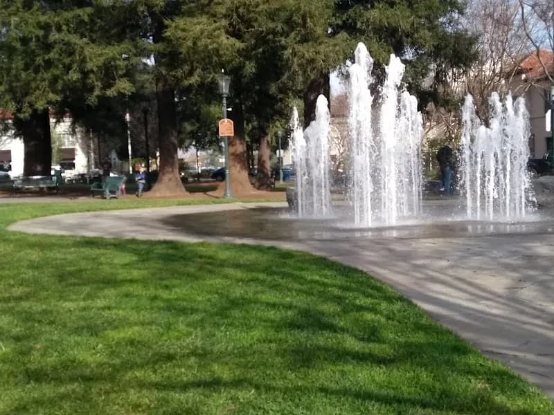 Los Gatos Town Plaza Park park in Los Gatos, CA