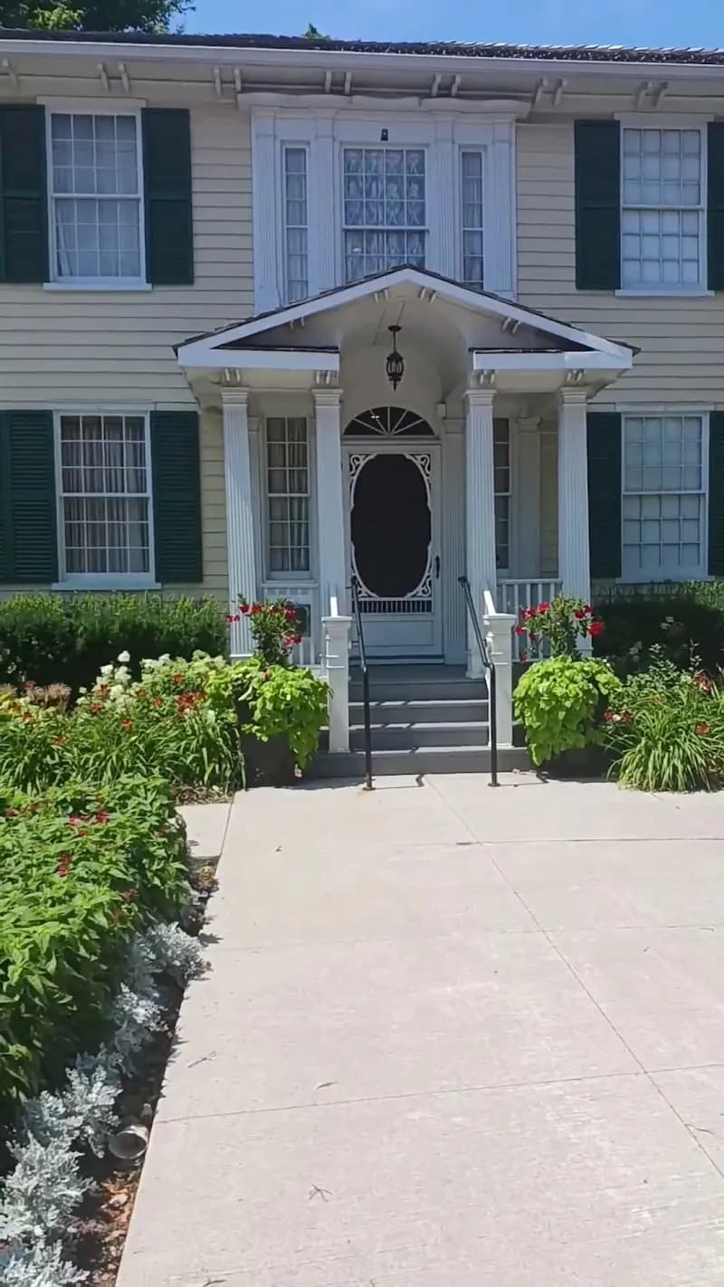 View of Lynde House Museum in Whitby, ON