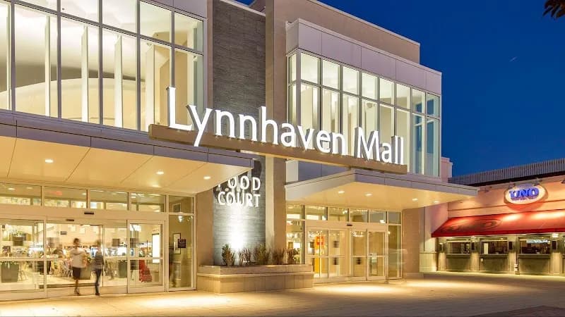 Lynnhaven Mall shopping mall in Lynnhaven, VA