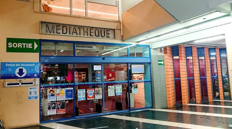 View of Médiathèque de l'Agora in Evry, IDF