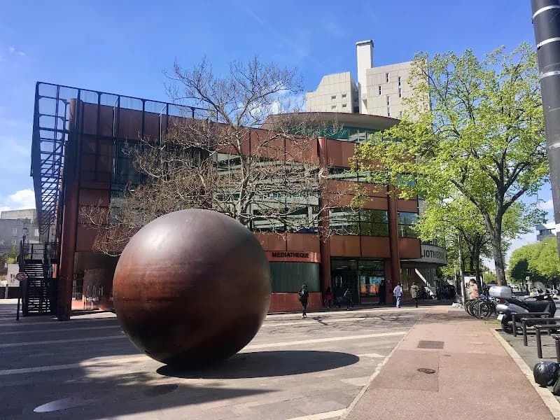 View of Médiathèque D'ivry-Sur-Seine in Val-de-Marne (Ivry-sur-Seine area), IDF