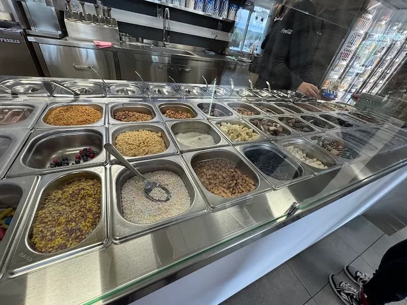 View of Mósbarinn Ice Cream & Local Shop in Mosfellsbær, CR