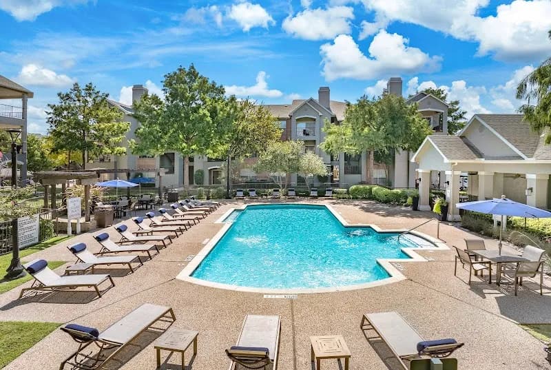 MAA Shoal Creek apartment complex in Bedford, TX