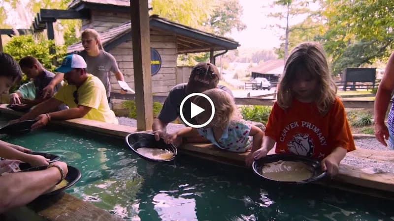 View of Majestic Caverns in Valley Head, AL