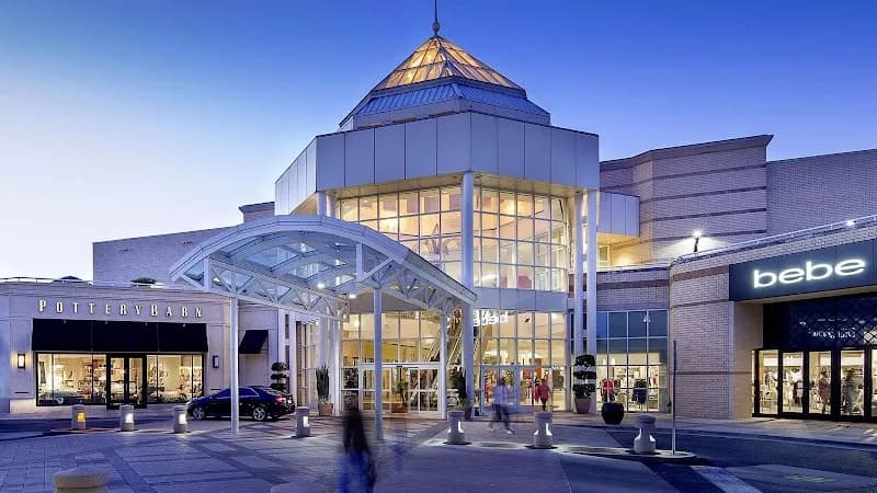 View of Mall of Louisiana in Gardere, LA