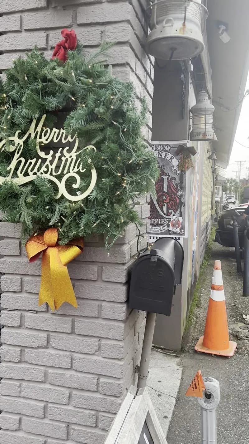 View of Manci's Antique Club in Mobile, AL