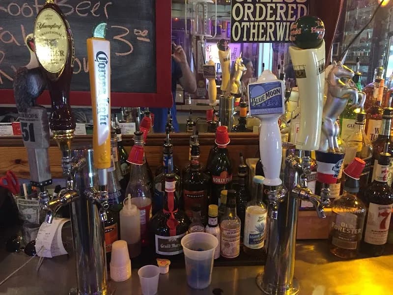 View of Manci's Antique Club in Mobile, AL