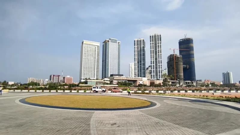 View of Marina Promenade in Wellawatta, WP
