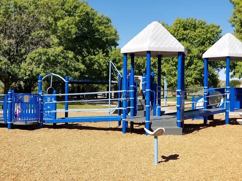 Mariposa Basin Park park in Alameda, NM