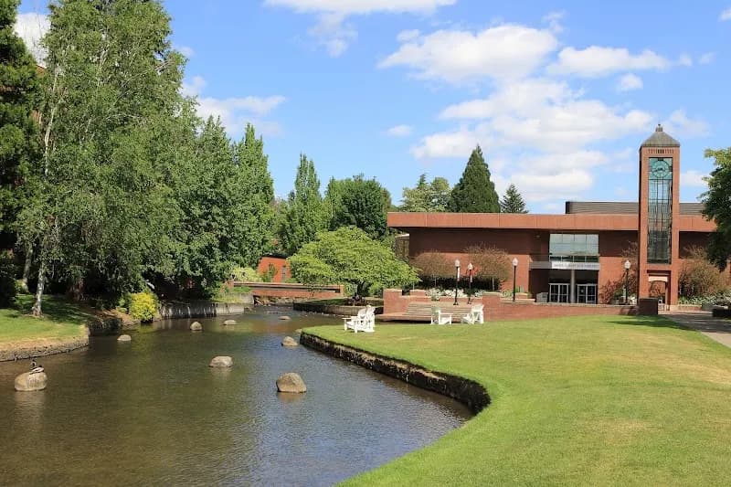 View of Mark O. Hatfield Library in Salem, OR