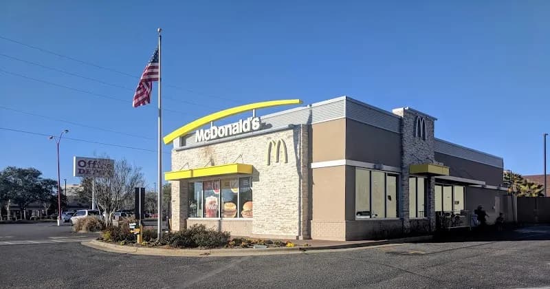 McDonald's Ferry Pass Playplace restaurant in Ferry Pass, FL