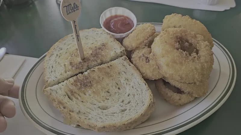 View of Mel's Drive-In in Glendale, CA