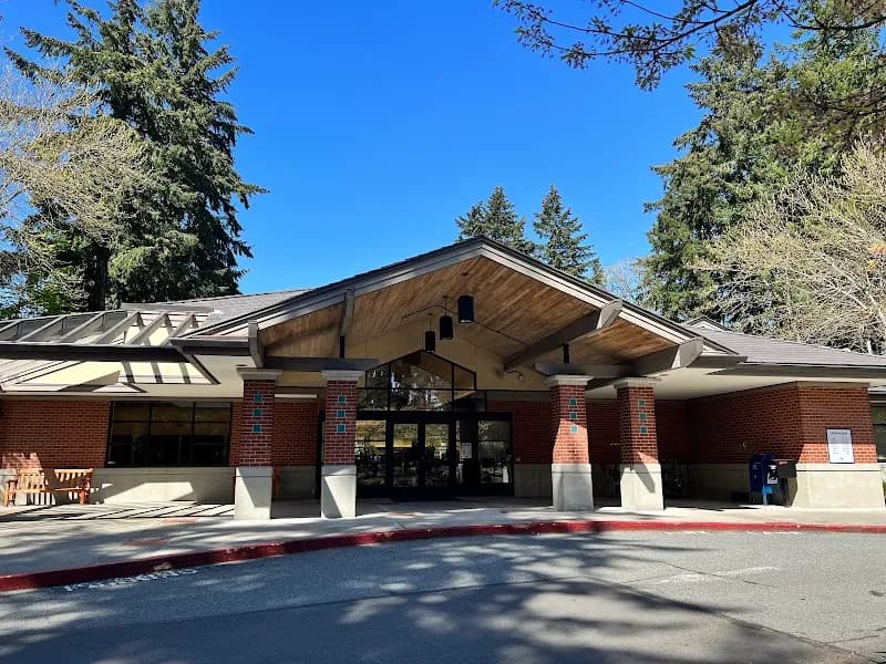 View of Mercer Island Library in Mercer Island, WA