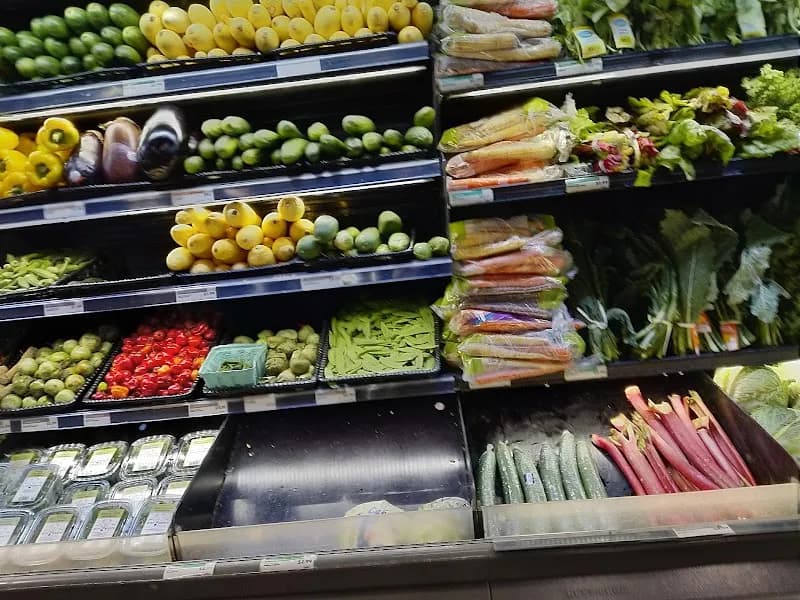 View of Merchant's Walk in East Cobb, GA