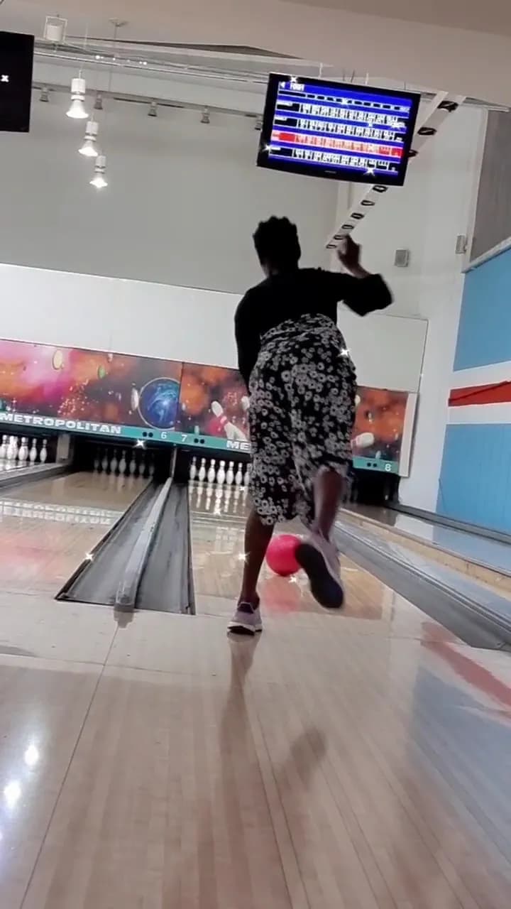 View of Metropolitan Bowling Center in Athens, ATT