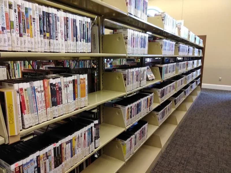 View of Mid-Continent Public Library - Smithville Branch in Smithville, MO