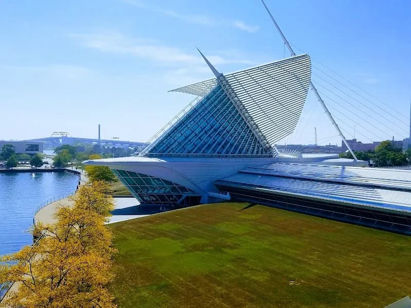 View of Milwaukee Art Museum in Milwaukee, WI