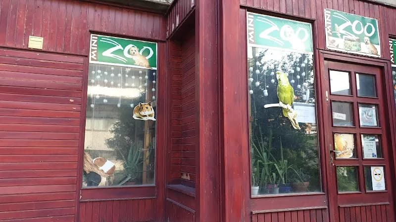 Mini Zoo pet care in Tata, Budapest