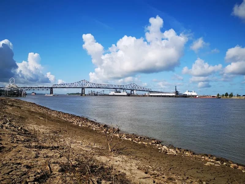 Mississippi River Park park in Arabi, LA