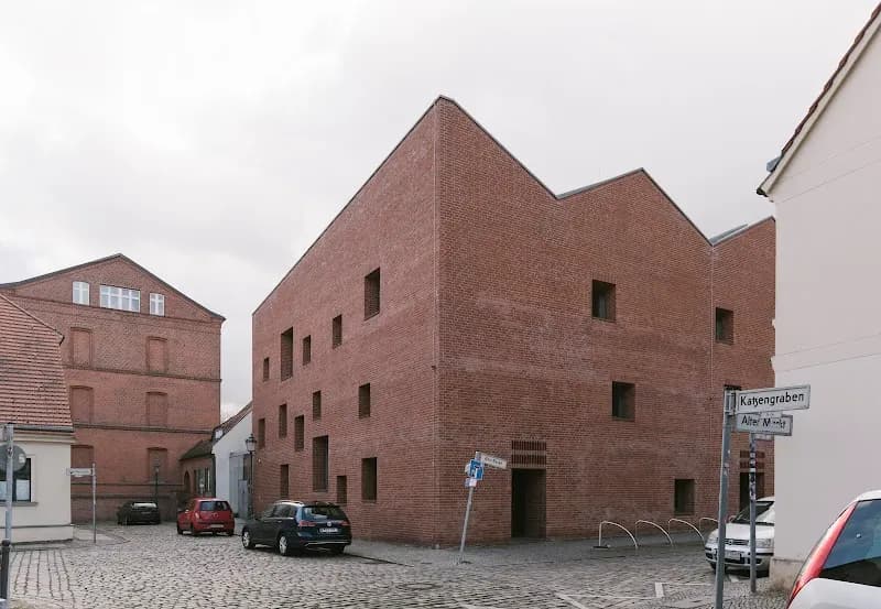View of Mittelpunktbibliothek Köpenick Alter Markt in Müggelsberge, BE