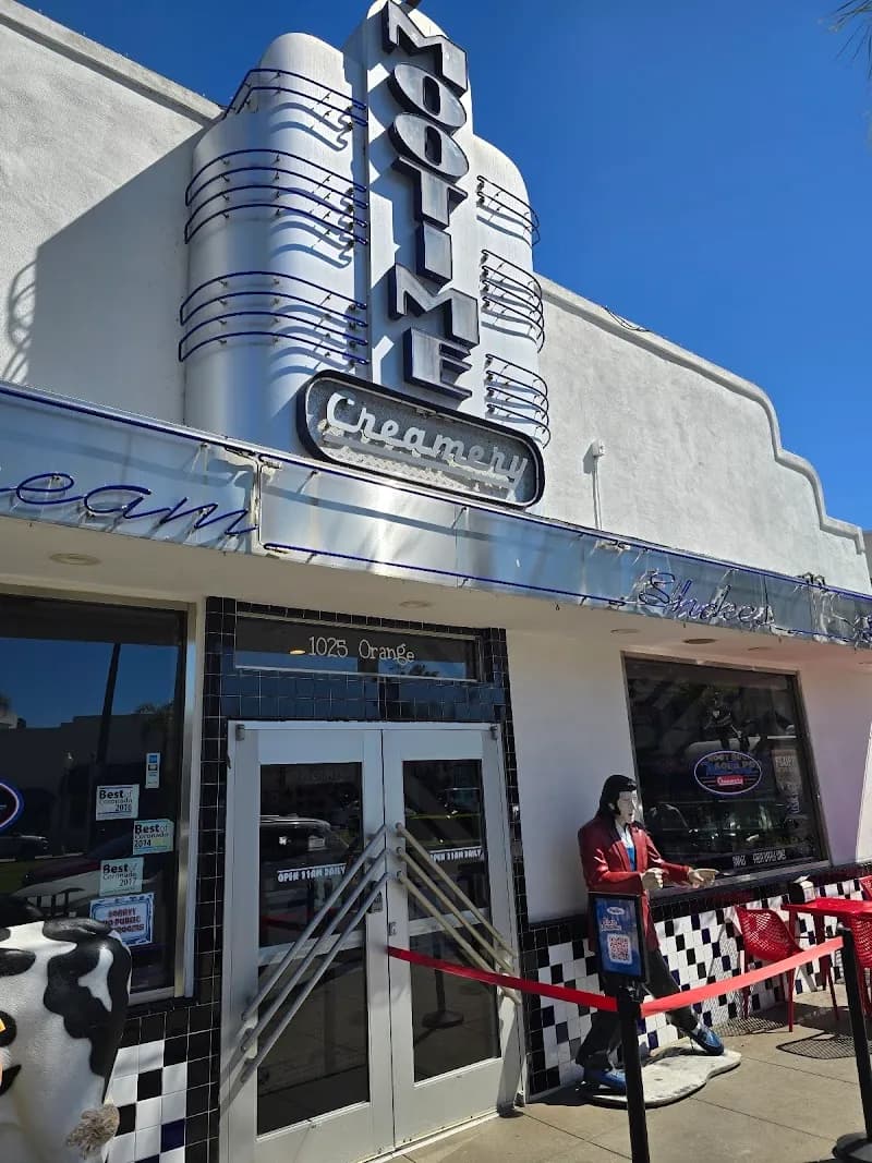 View of MooTime Creamery in Coronado, CA