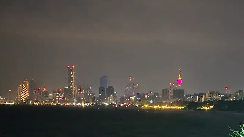View of Mount Lavinia Hotel in Mount Lavinia, WP