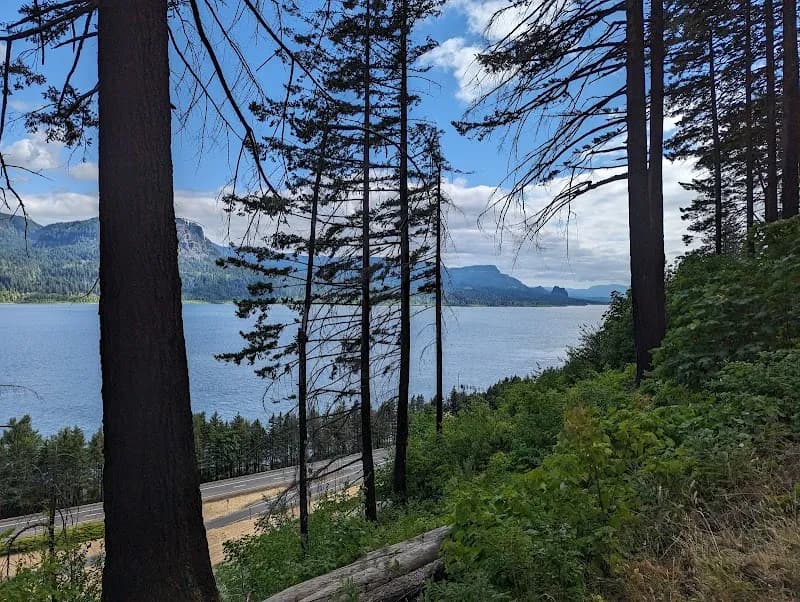 View of Multnomah Falls in Portland, OR