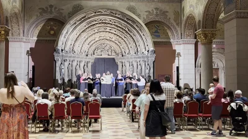 View of Museum of Fine Arts in Budapest, BUD