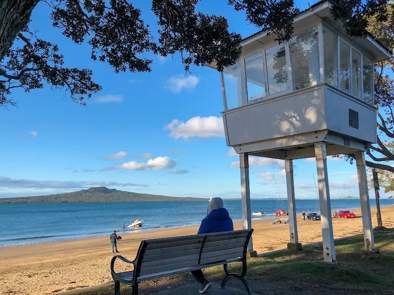 Narrow Neck Beach beach in Devonport, AKL