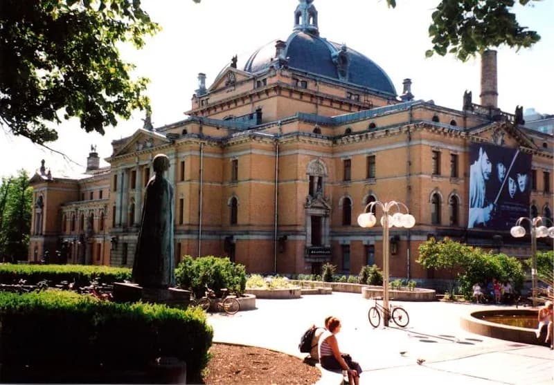 National Theater performing arts theater in Oslo, OSL