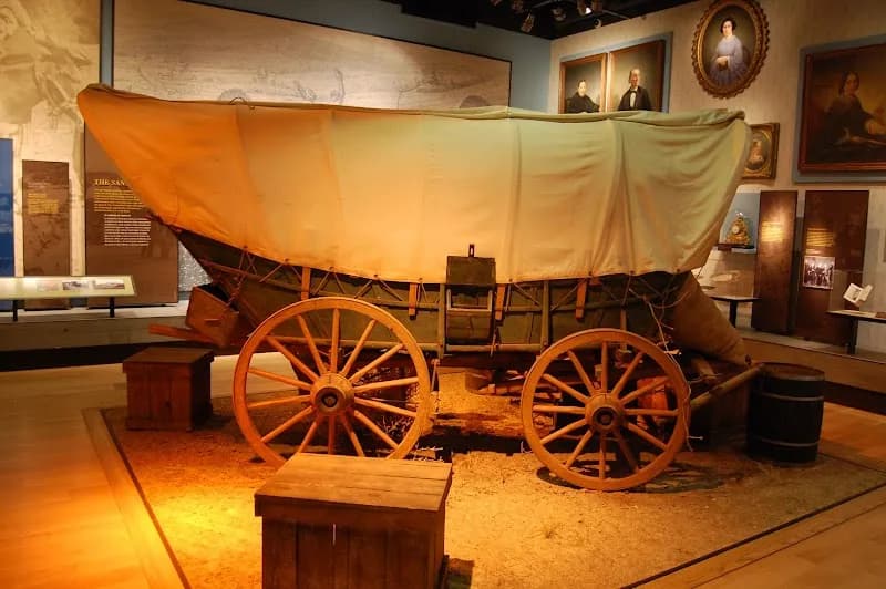 View of New Mexico History Museum in Santa Fe, NM