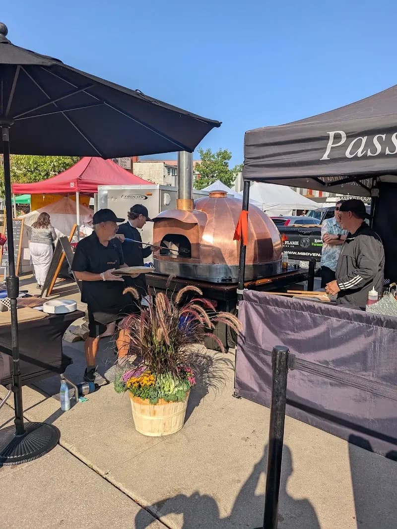 View of Newmarket Farmers Market in Newmarket, ON