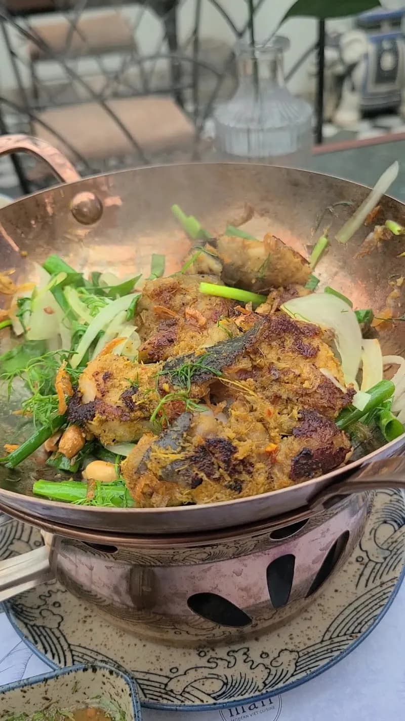 View of Đường Thành Restaurant in Tây Hồ, HN