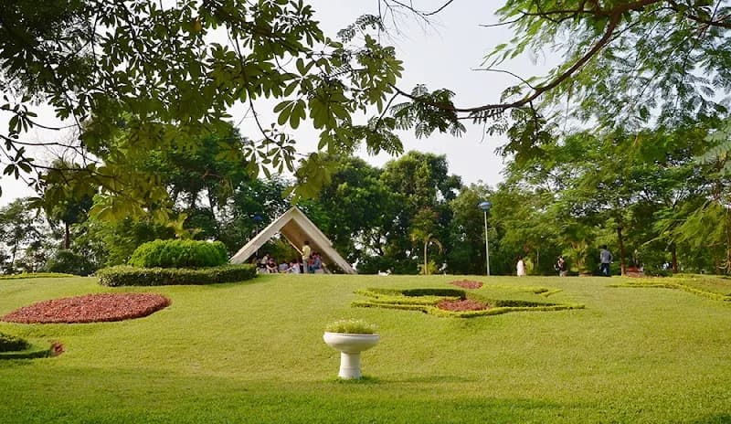 Nghĩa Đô Park park in Cầu Giấy, HN