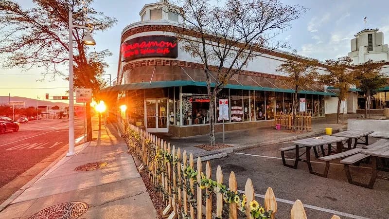 Nob Hill Business Center shopping mall in Nob Hill, NM