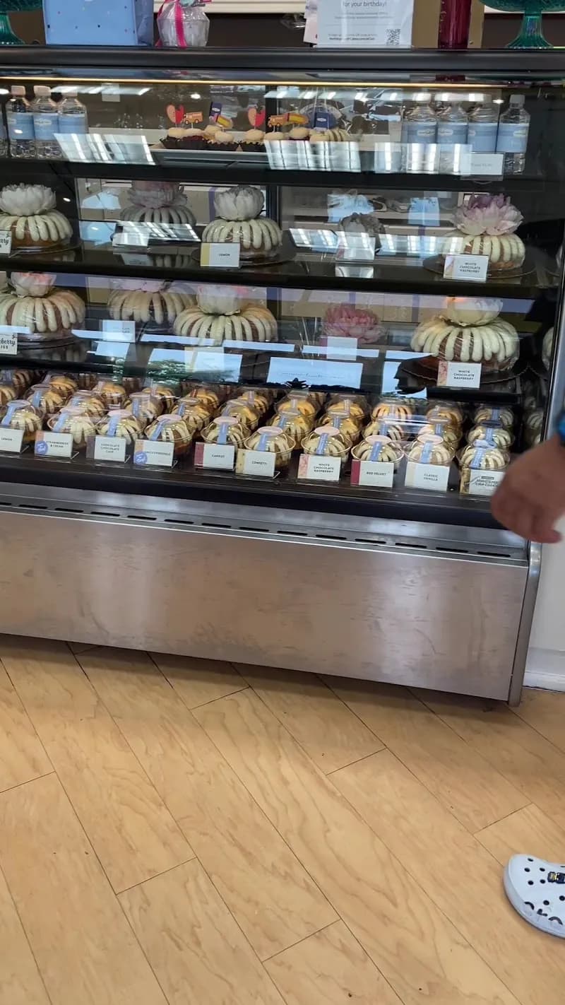 View of Nothing Bundt Cakes in Friendswood, TX