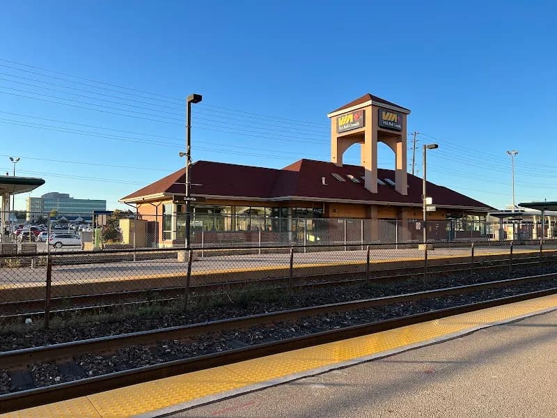 Oakville GO train station in Oakville, ON