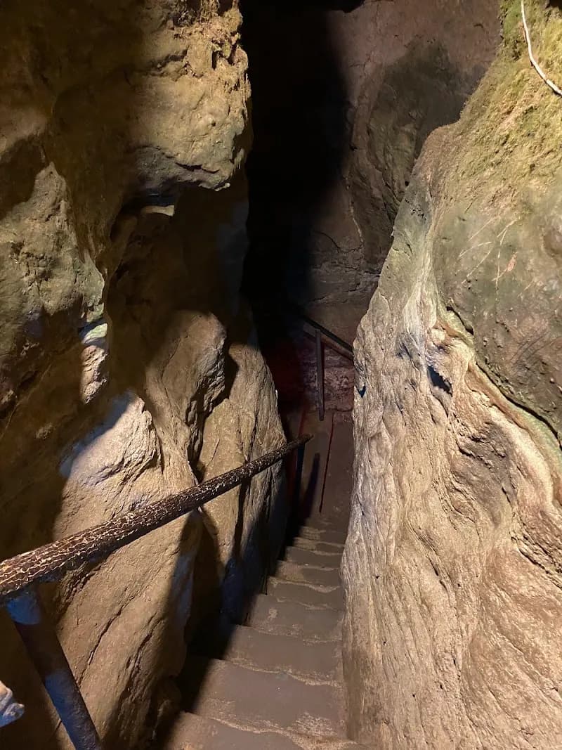View of Olentangy Caverns | Rock & Gem Gift Shop in Delaware, OH