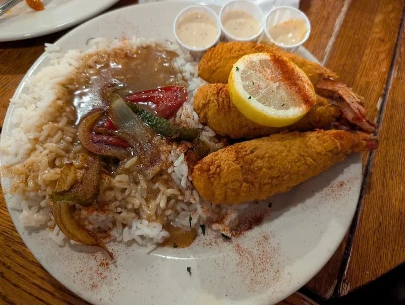 View of Orlandeaux’s Café in Lakeview, LA