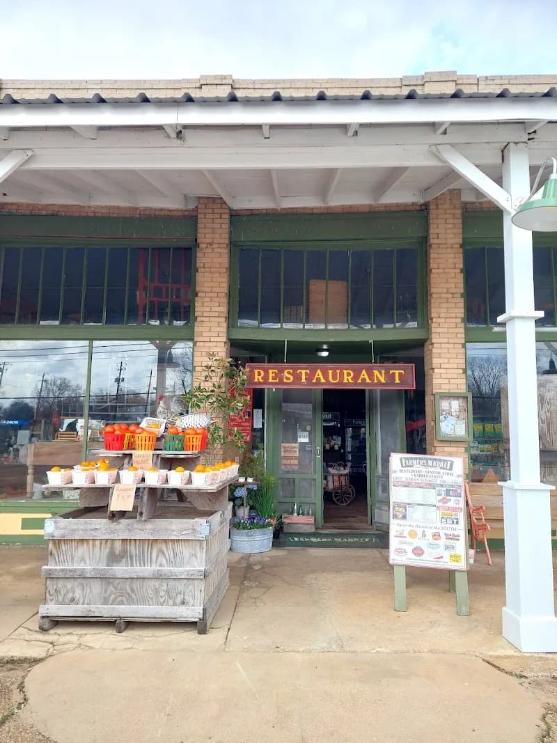 Orrville Farmers Market grocery store in Orrville, AL