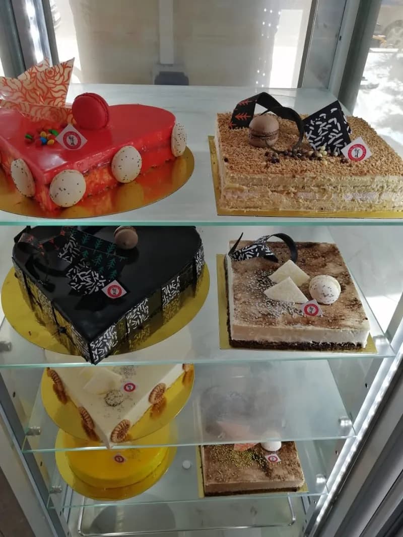 View of Pâtisserie Chichaoua in Chichaoua, MS