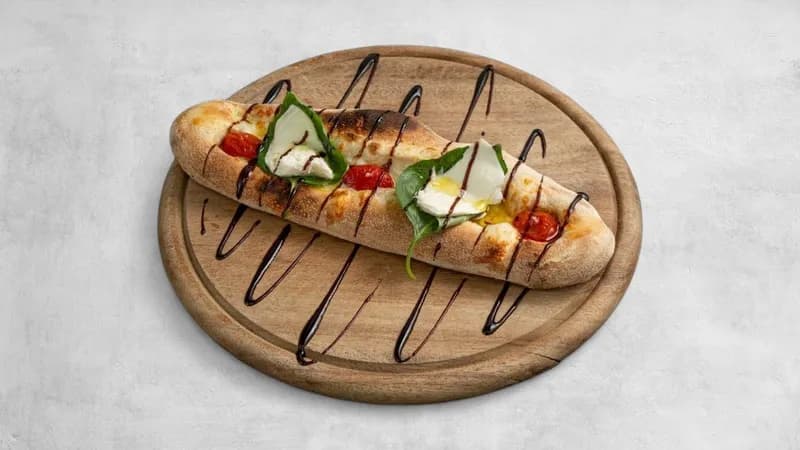 View of Pais Pizza & Gelato in Petach Tikva, TA