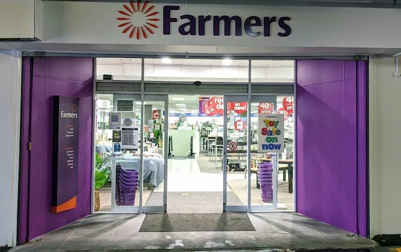 Papakura Farmers Market cafe in Papakura, AKL