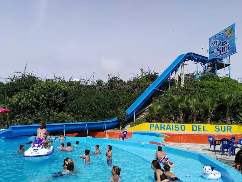 Paraiso del Sur water park in San Bartolo, Lima