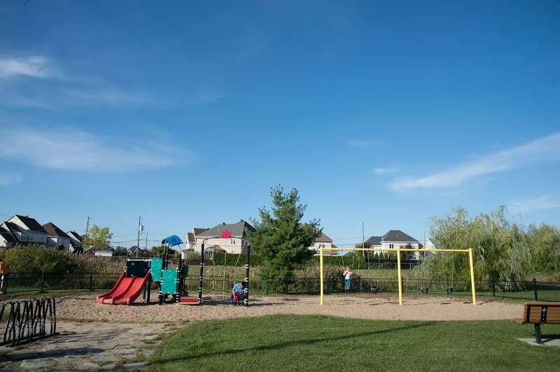 Parc du Ruisseau park in Laval, QC