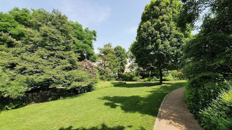 Parc Tenbosch park in Etterbeek, BRU