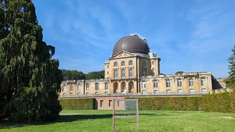 View of Paris Observatory in Meudon, IDF